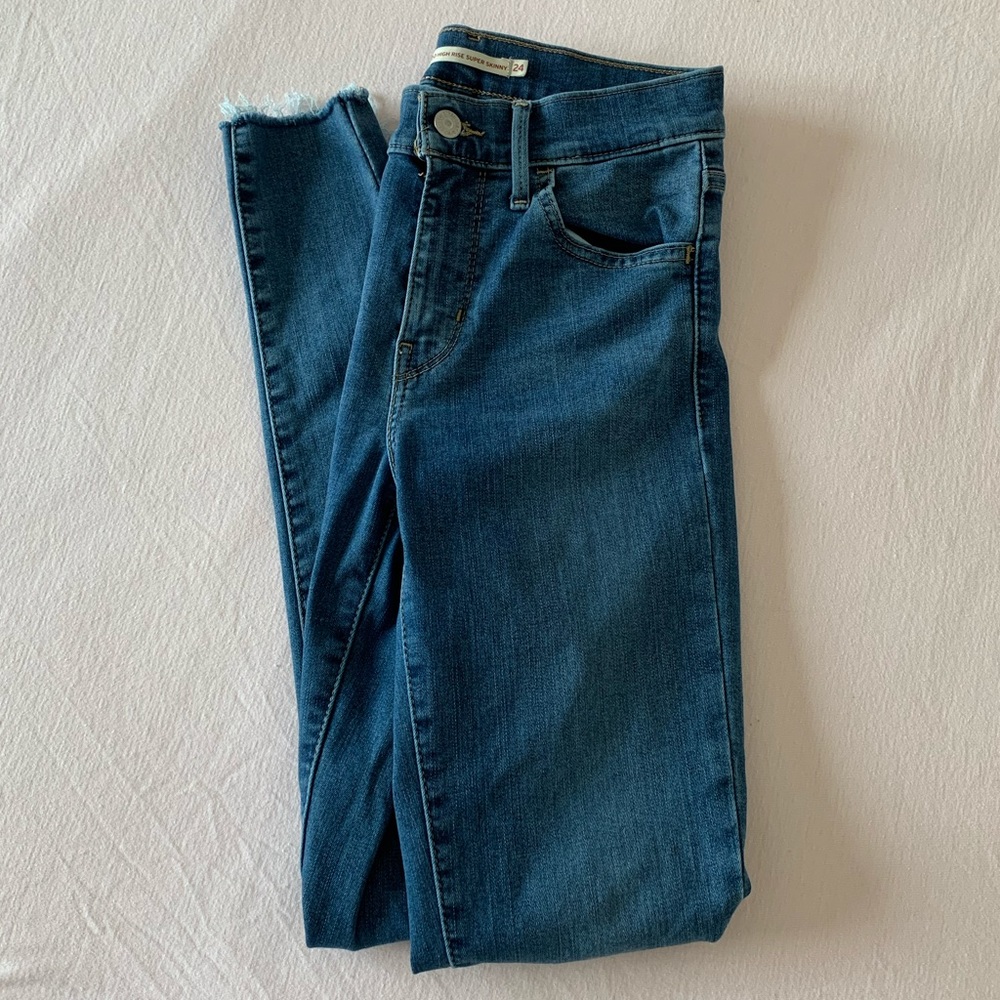 Levi’s High Rise Super Skinny
